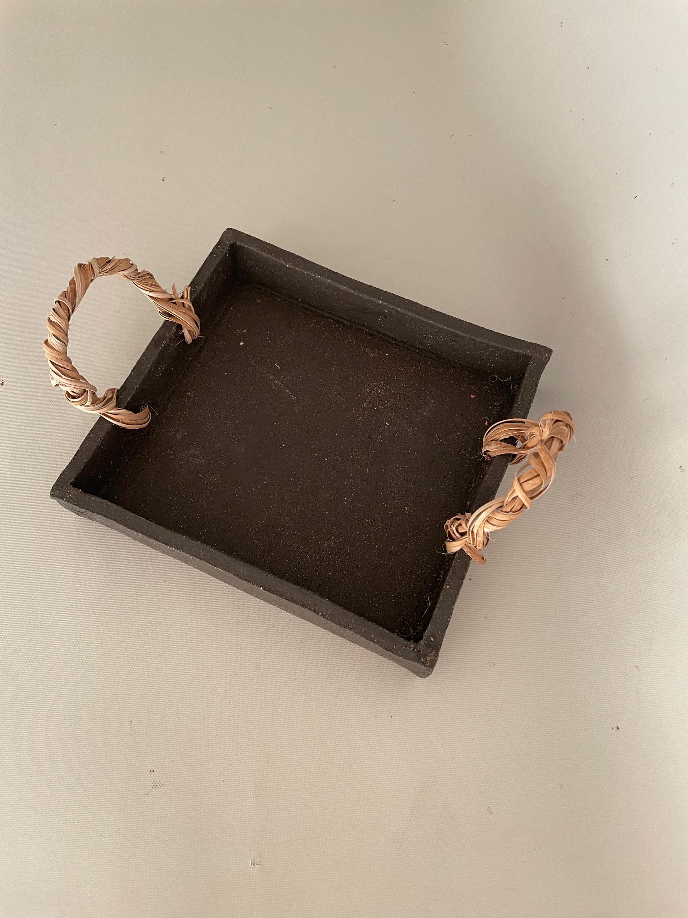 BANDEJA ARCILLA NEGRA & MIMBRE - 4